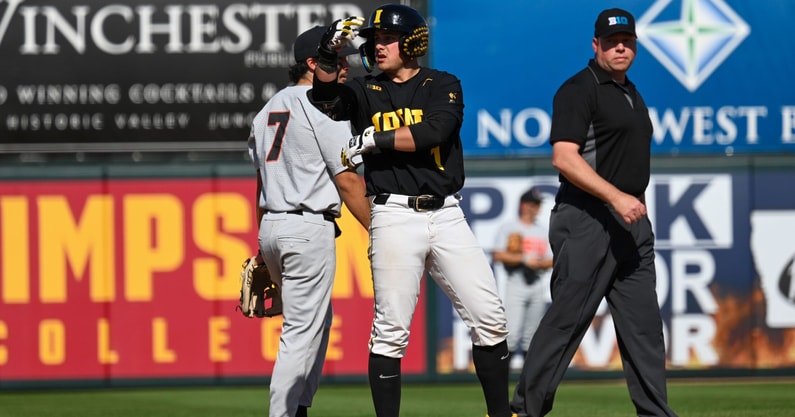 The Hawkeyes fell to Oregon State on Saturday afternoon. (Photo by Dennis Scheidt)