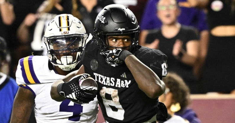 Le'Veon Moss, Texas A&M
