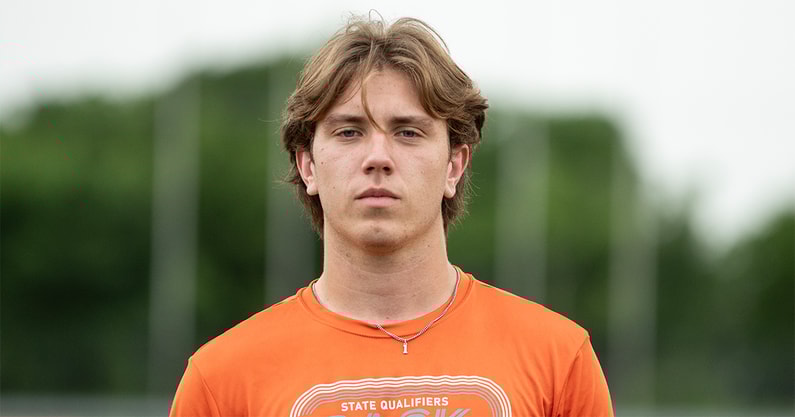 Bowe Bentley Headshot 1