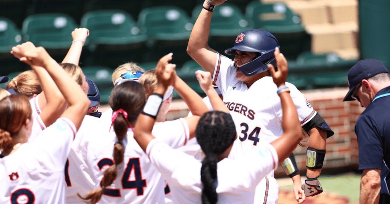 Auburn Softball