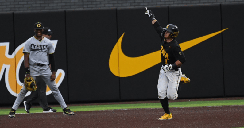 The Hawkeyes fell to Oregon on Friday night at Duane Banks Field. (Photo by Dennis Scheidt)