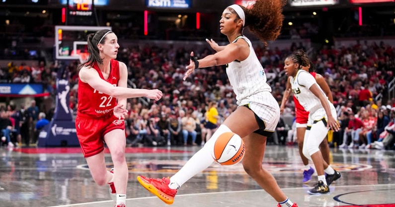Caitlin Clark vs. Angel Reese