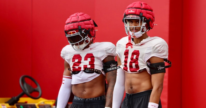 USC linebackers Desman Stephens and Eric Gentry during a spring practice with the Trojans