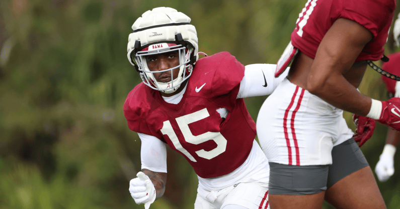 Alabama LB Justin Jefferson