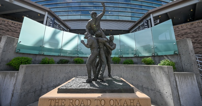 NCAA Baseball Tournament, mid-majors