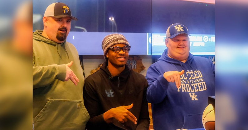 uk-fans-of-the-day-want-notes-otega-oweh-news-nba-draft