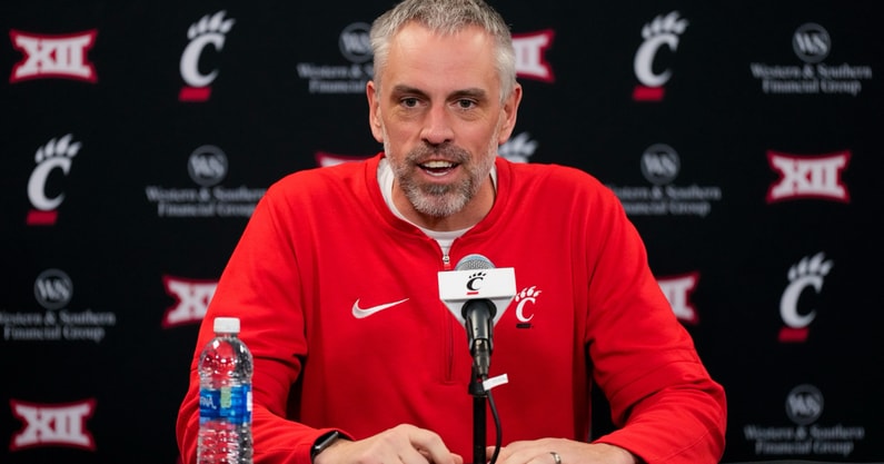 Cincinnati Bearcats head baseman coach Jordan Bischel. Credit: Sam Greene/The Enquirer / USA TODAY NETWORK