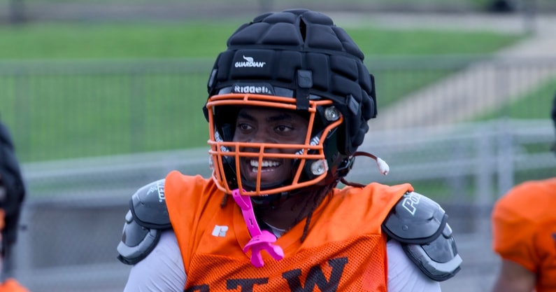 2027 OK DE Dawayne Jones3