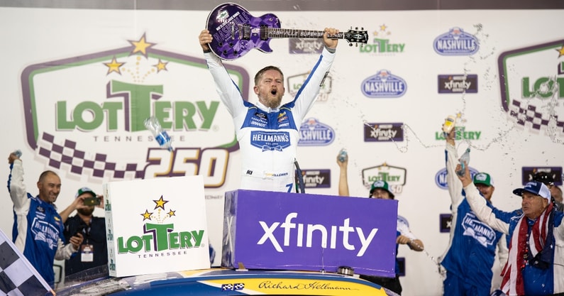Justin Allgaier Nashville win