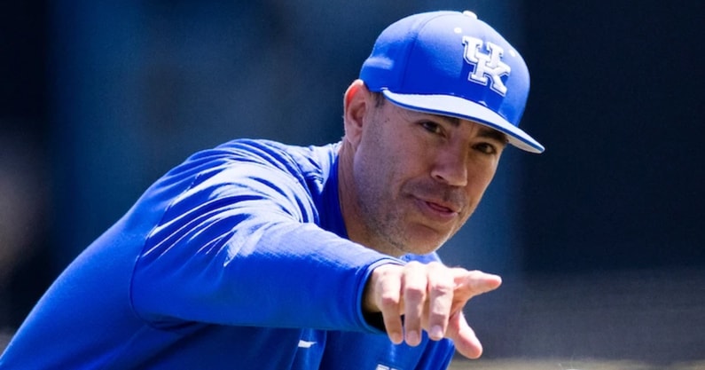 Kentucky-dominates-Clemson-clinch-spot-Regional-Final