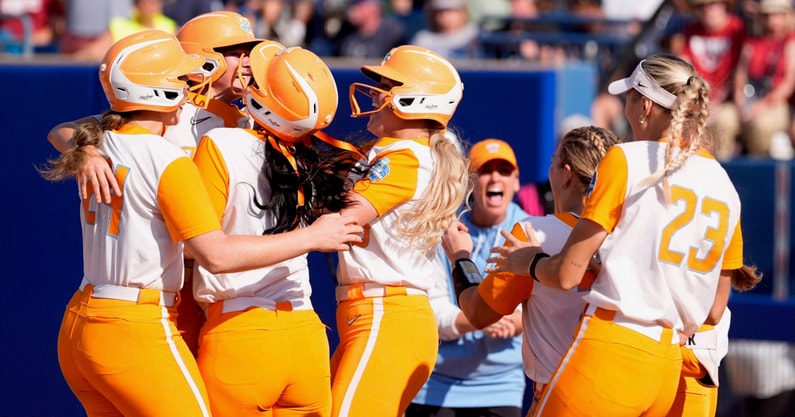 Tennessee Softball | SARAH PHIPPS/THE OKLAHOMAN / USA TODAY NETWORK via Imagn Images