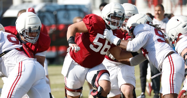 Alabama OL Geno VanDeMark
