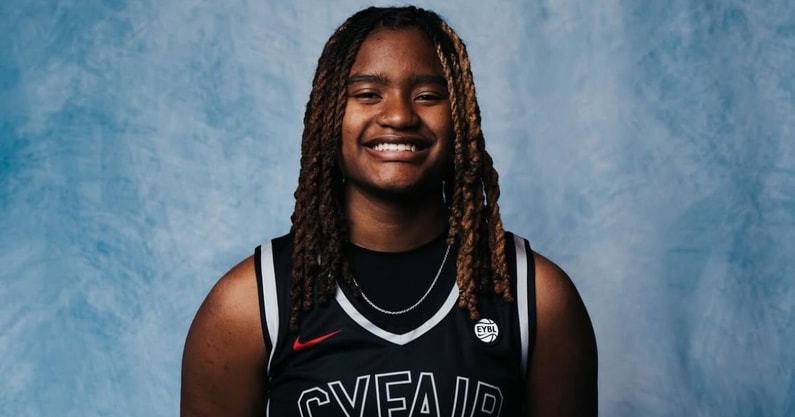 Chikae Desdunes