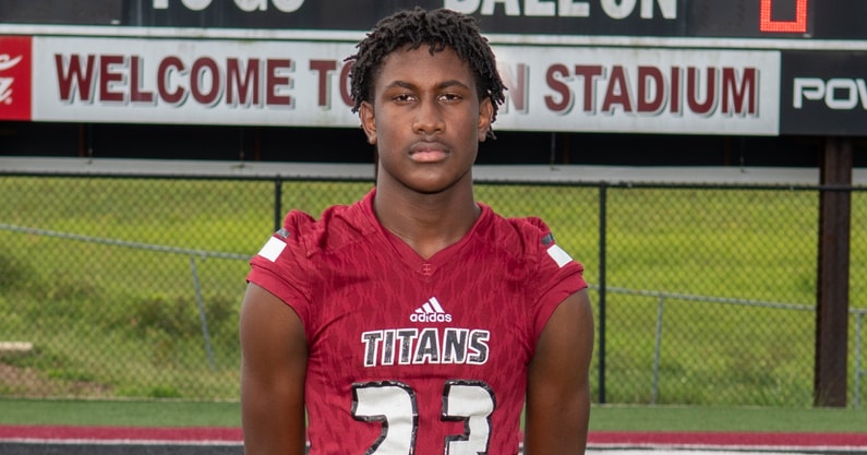 ole-miss-set-to-host-4-star-alabama-db-commit-for-official-visit