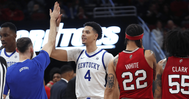 Kentucky s Tre Mitchell celebrates making a shot against Louisville Thursday evening at the KFC Yum Center. Dec. 21, 2023 | Scott Utterback/Courier Journal / USA TODAY NETWORK