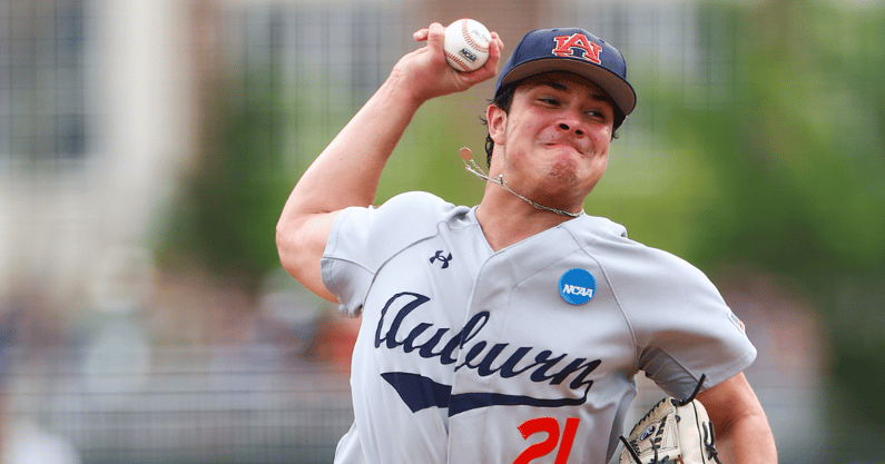 andreas-Andreas Alvarez (Photo by Auburn Athletics)alvarez-auburn-baseball