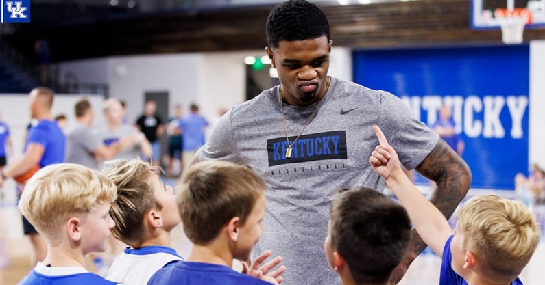 Otega Oweh returns to Kentucky (UK Athletics)