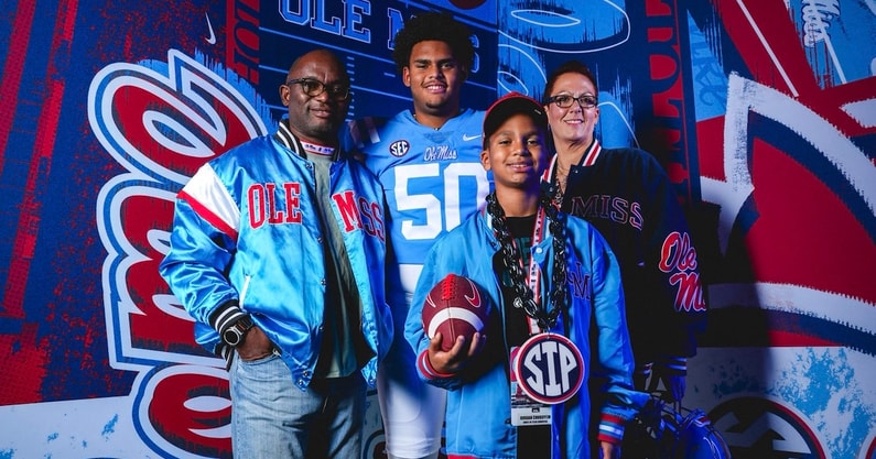 intel-surrounding-4-star-ole-miss-ot-target-tyler-chukuyem-decision