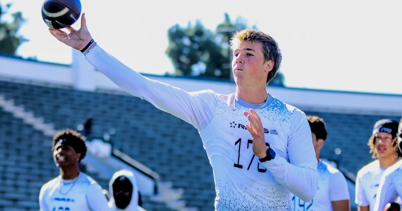qb-dominoes-ole-miss-makes-move-for-4-star-qb-bryson-beaver-after-offer