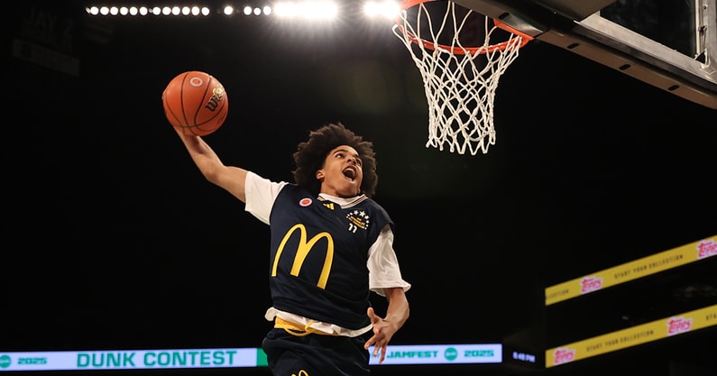 Louisville commit Mikel Brown dunks on Kentucky commit Malachi Moreno