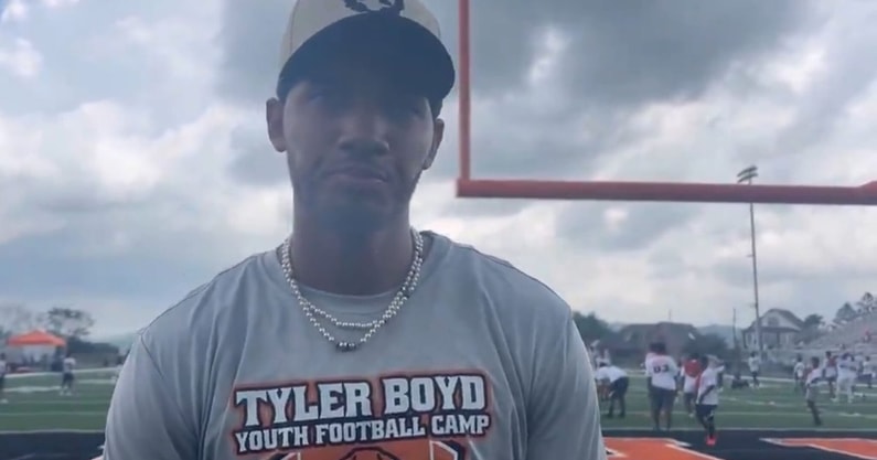 Tyler-Boyd-Youth-Football-Camp-scaled-1