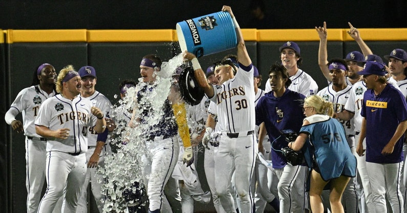 NCAA Baseball: College World Series-Arkansas v LSU