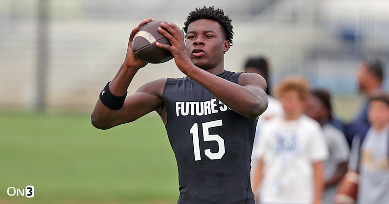 ole-miss-hosts-4-star-auburn-wr-commit-denairius-gray-for-official-visit