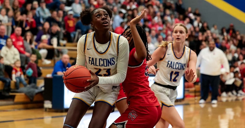 Eve Long is one of the top players in the country in the '27 class.