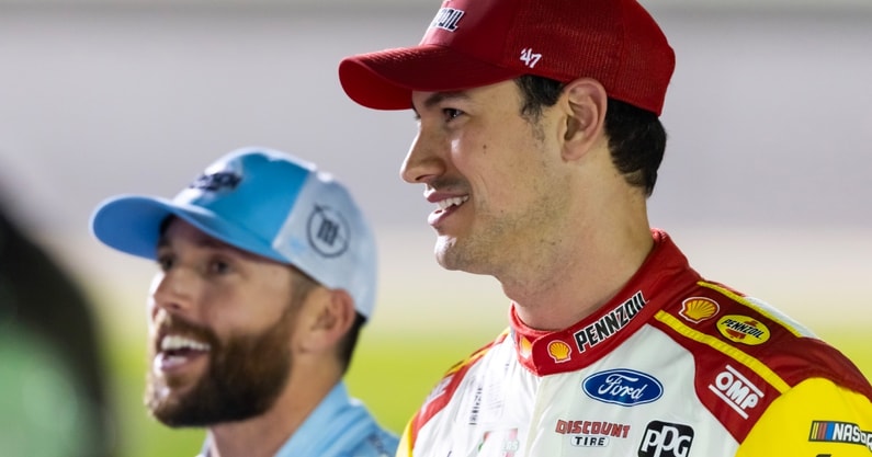 Chastain, Logano