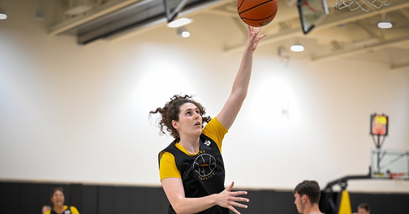 HawkeyeReport shares opening thoughts from the Hawkeyes summer practice. (Photo by Dennis Scheidt)