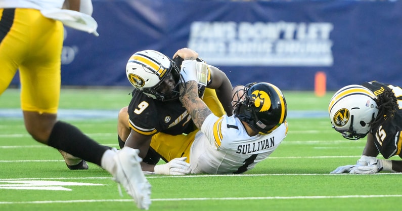 NCAA Football: Music City Bowl-Iowa at Missouri