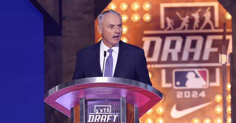 2025-MLB-Draft-MLB-Pipeline-shakes-up-mock-draft-following-College-World-Series-with-new-overall-No-1-pick