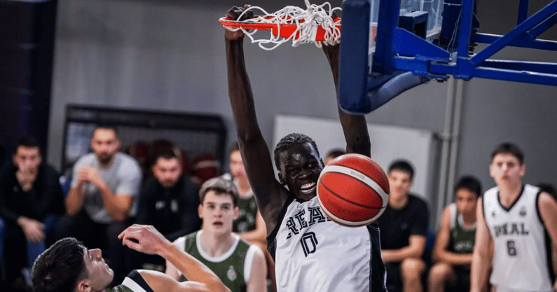 Simon Majok