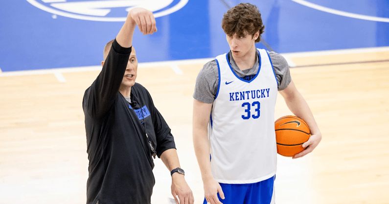 Mark Pope (left) and Reece Potter - Chet White, UK Athletics
