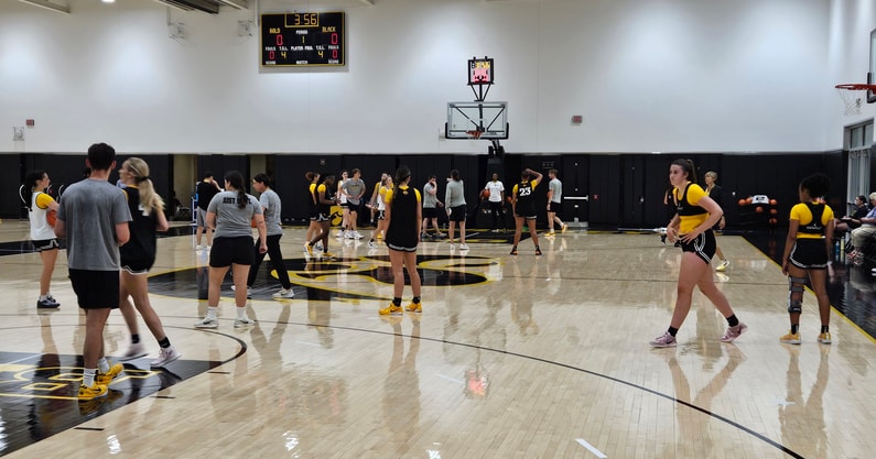 The Hawkeyes practiced in front of the media on Tuesday morning.