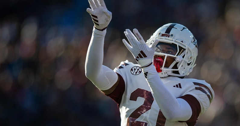 Mississippi State running back Davon Booth