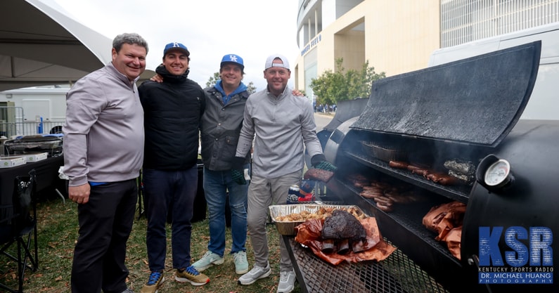 kentucky-fans-of-the-day-want-pre-july-4th-notes-matt-ponatoski