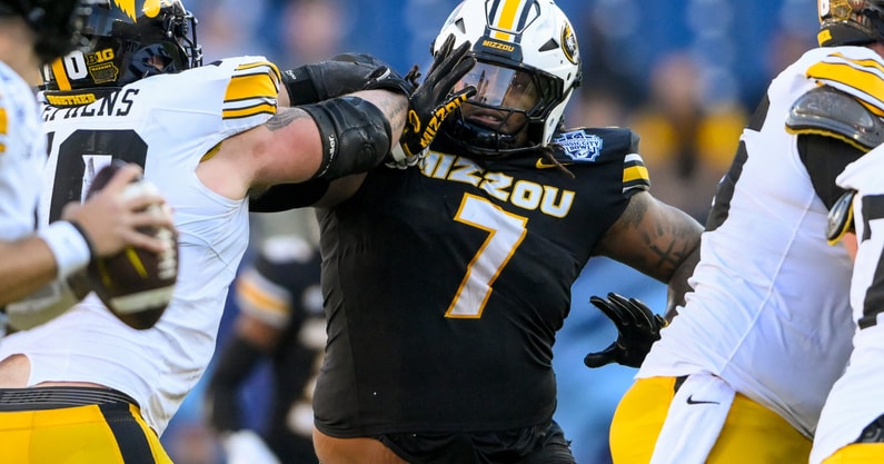 NCAA Football: Music City Bowl-Iowa at Missouri