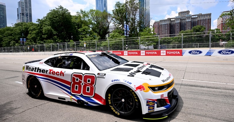 Shane van Gisbergen Chicago pole