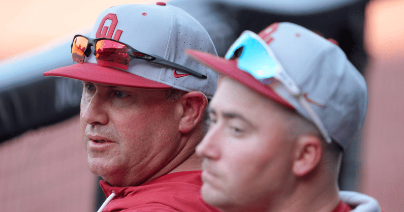 Texas-right-handed-pitcher-Drew-Rerick-commits-to-Oklahoma-out-of-NCAA-transfer-portal