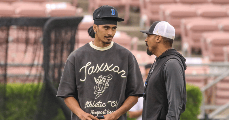 UCLA quarterback Nico Iamaleava