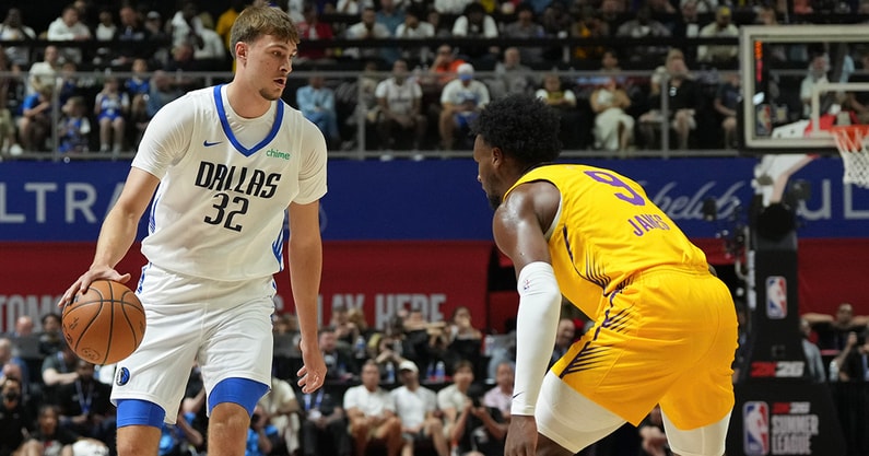 Dallas Mavericks forward Cooper Flagg and Los Angeles Lakers guard Bronny James