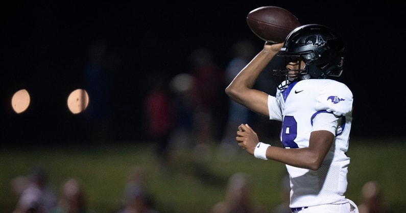 Lipscomb Academy's Ty Snell (18) throws against Brentwood Academy during the first half of their game at Lipscomb Academy in Nashville, Tenn., Friday, Oct. 25, 2024. The score was tied 10-10 at halftime. © Denny Simmons / The Tennessean / USA TODAY NETWORK via Imagn Images