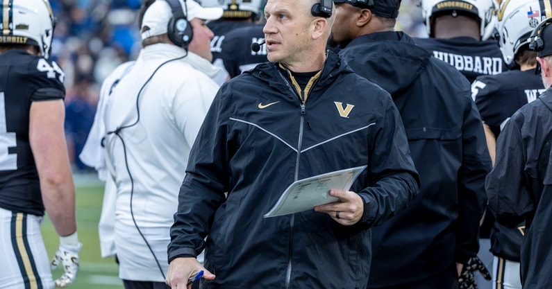 NCAA Football: Birmingham Bowl-Georgia Tech at Vanderbilt