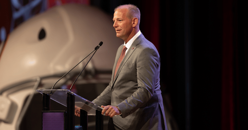 Alabama coach Kalen DeBoer