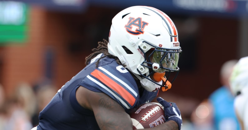 Hugh-Freeze-evaluates-Auburn-RB-room-level-of-confidence-in-replacing-Jarquez-Hunter