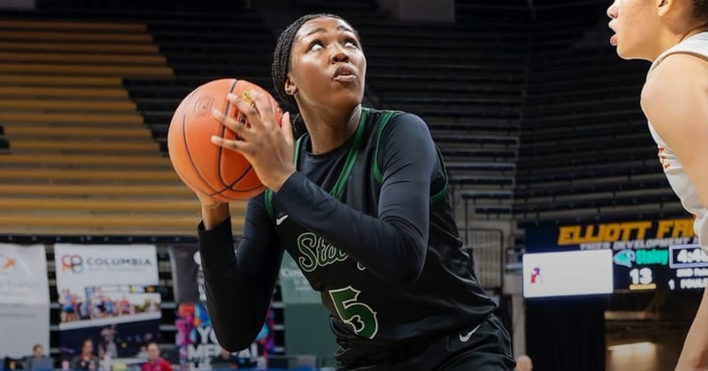 HawkeyeReport caught up with '27 power forward Destiny Manyawu.
