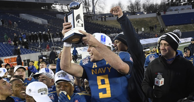 NCAA Football: Military Bowl-Virginia vs Navy