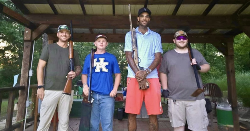 willie-cauley-stein-reconnected-old-friend-kentucky-fan-trap-shooting
