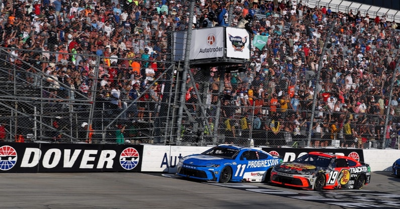 Denny Hamlin, Briscoe, Dover